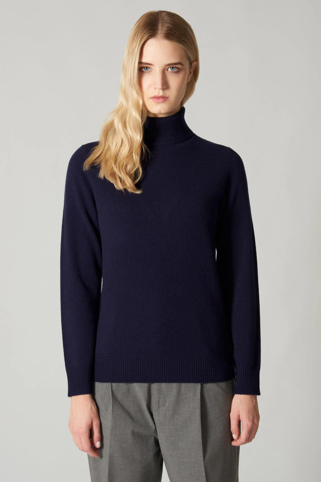 Dolcevita in Maglia Rasata in Puro Cashmere Notte
