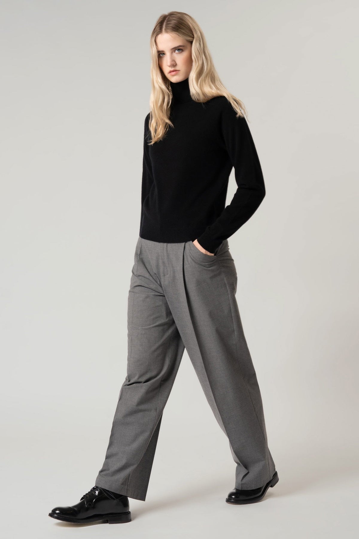 Dolcevita Manica Raglan in Puro Cashmere Nero