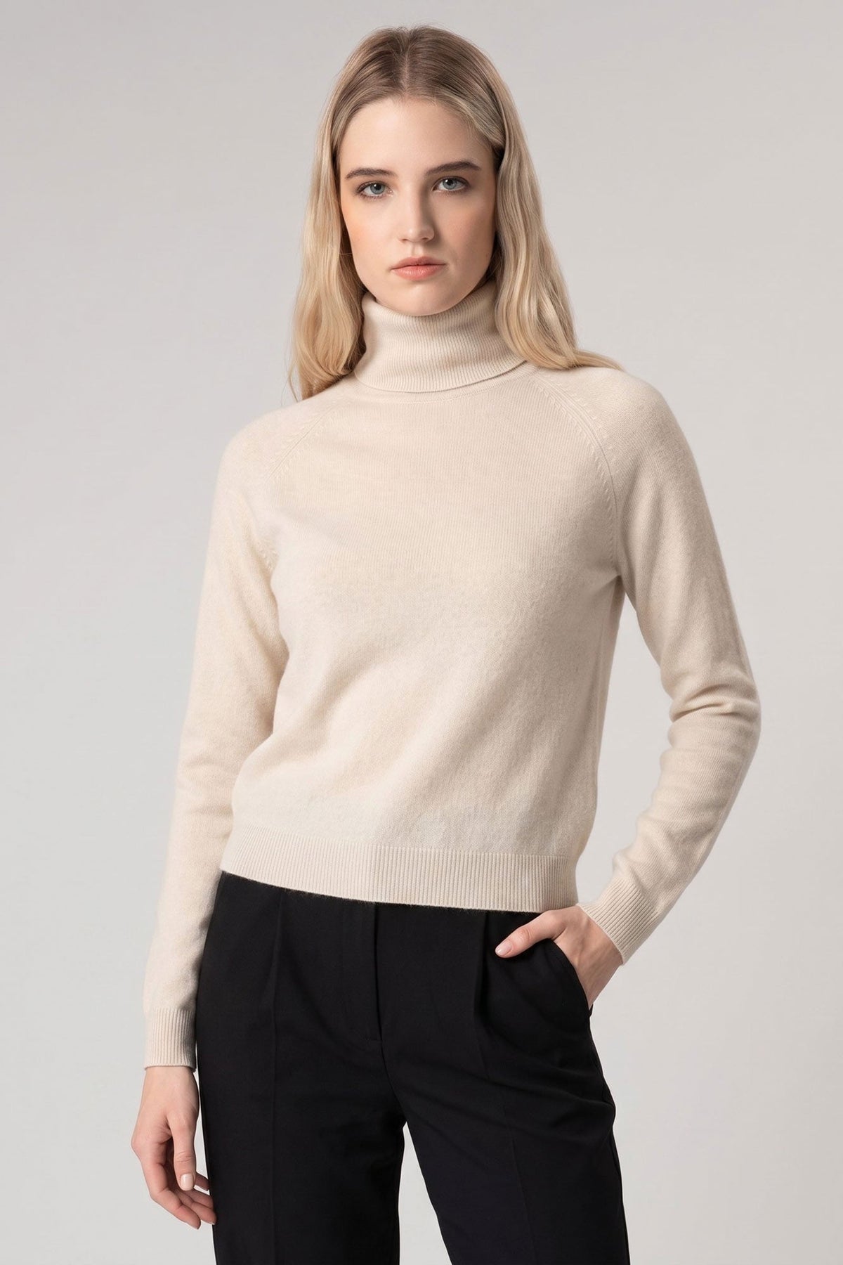 Dolcevita Manica Raglan in Puro Cashmere Latte
