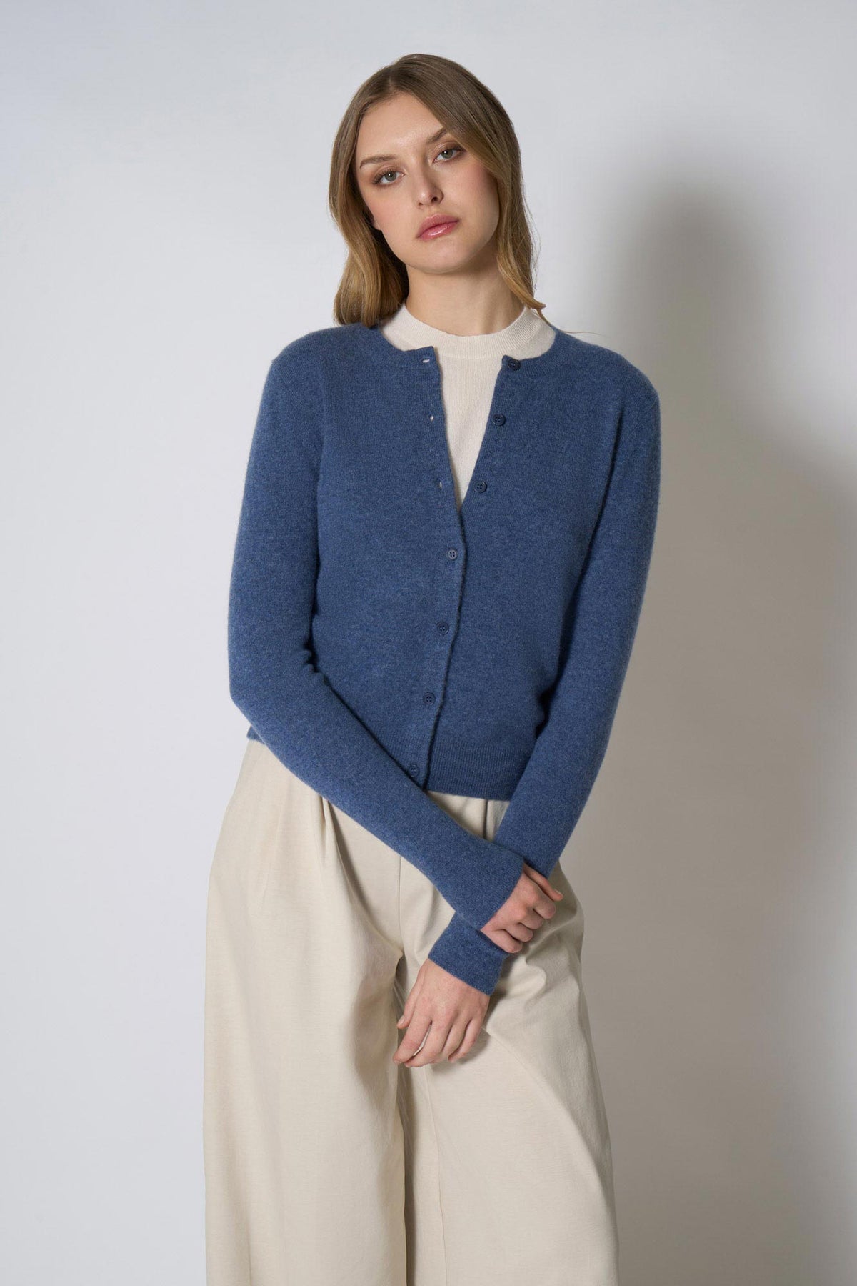 Cardigan Girocollo in Puro Cashmere Denim Scuro
