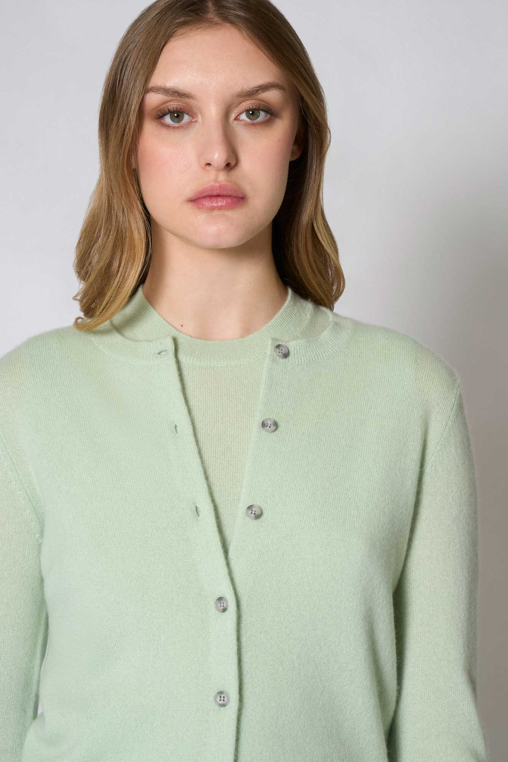 Cardigan Girocollo in Puro Cashmere Verde Pastello