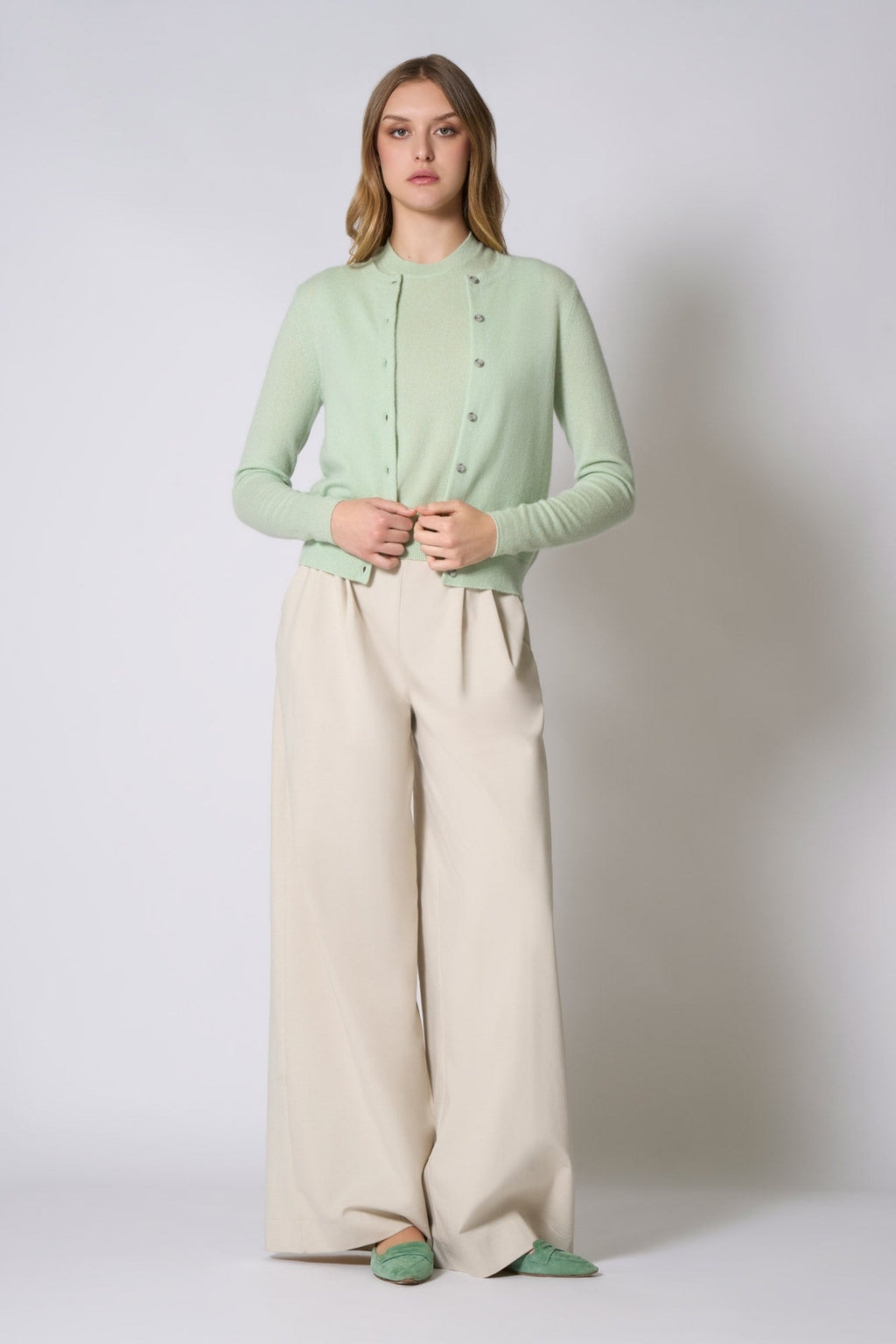 Cardigan Girocollo in Puro Cashmere Verde Pastello