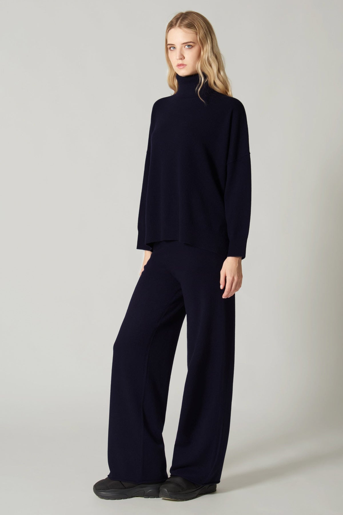 Pantaloni Ampi in Puro Cashmere Notte