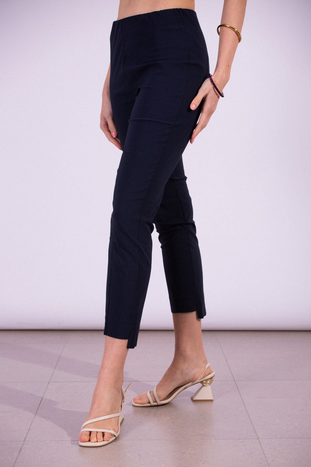 SOKO NI INAI PANTALONE