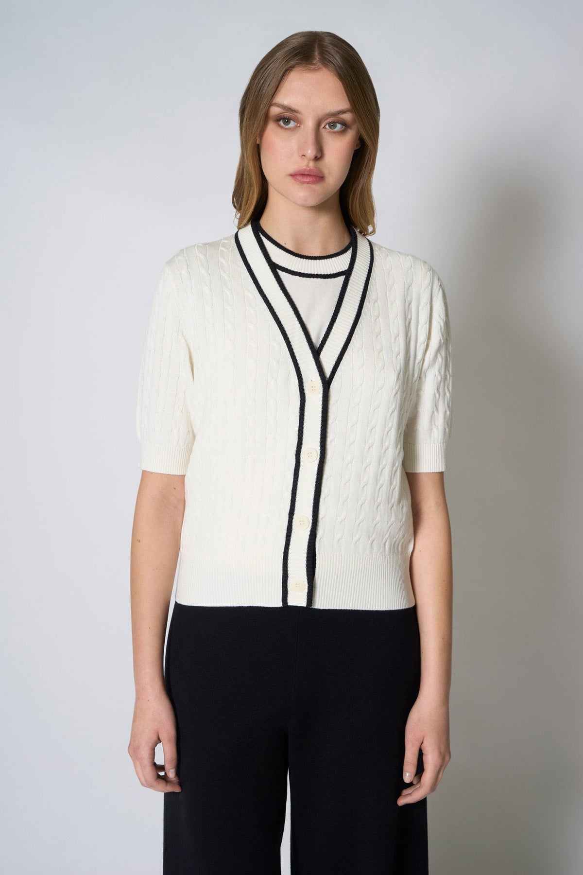 Cardigan Trecce Mezza Manica in Cotone Seta Cashmere Bianco Latte-Nero