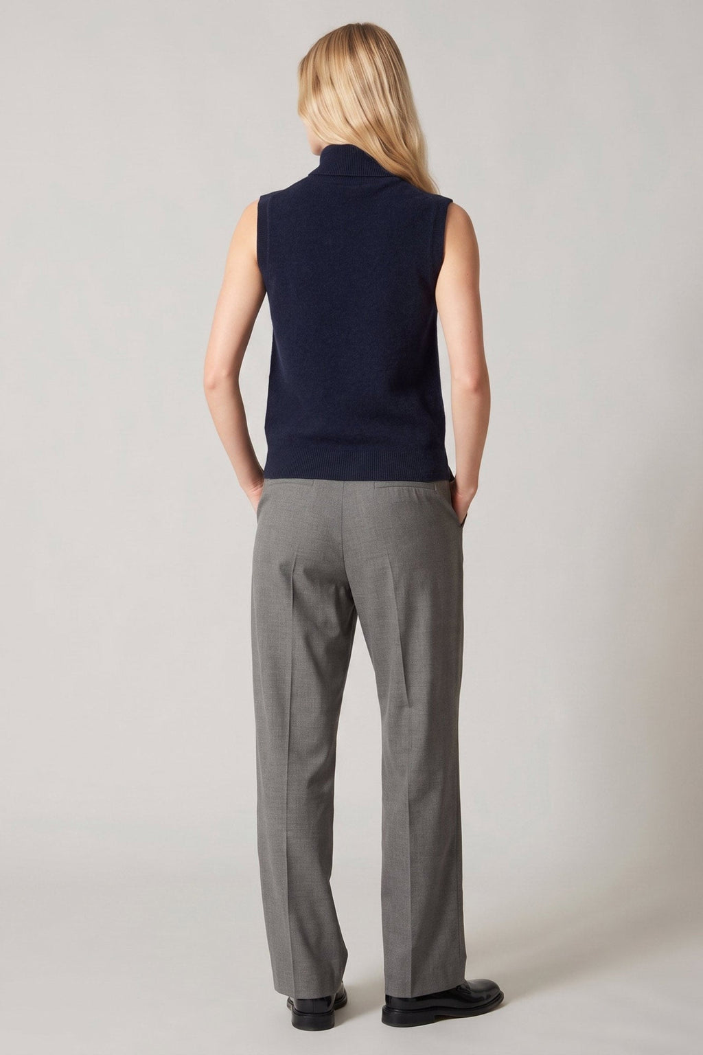 Dolcevita Senza Maniche in Puro Cashmere Notte