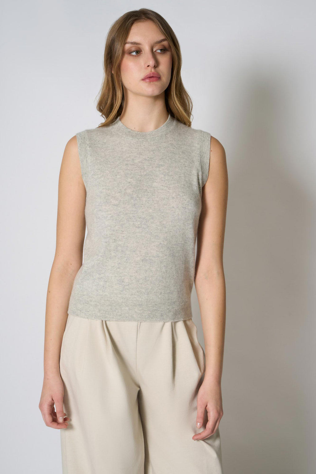 Girocollo Senza Maniche in Puro Cashmere Grigio Perla