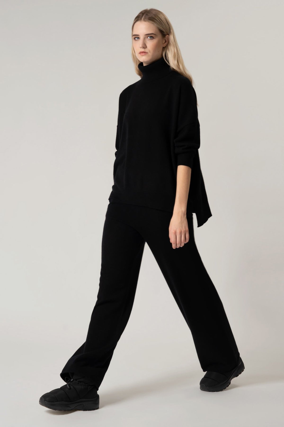 Dolcevita Over in Puro Cashmere Nero