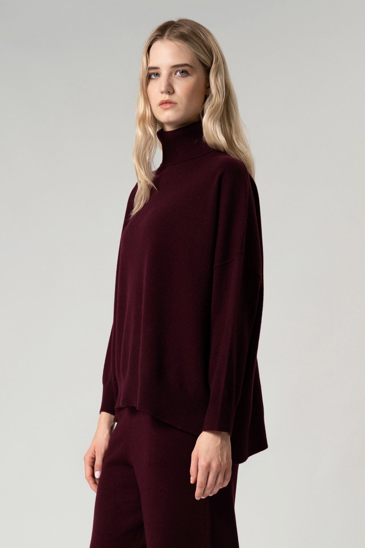 Dolcevita Over in Puro Cashmere Acero