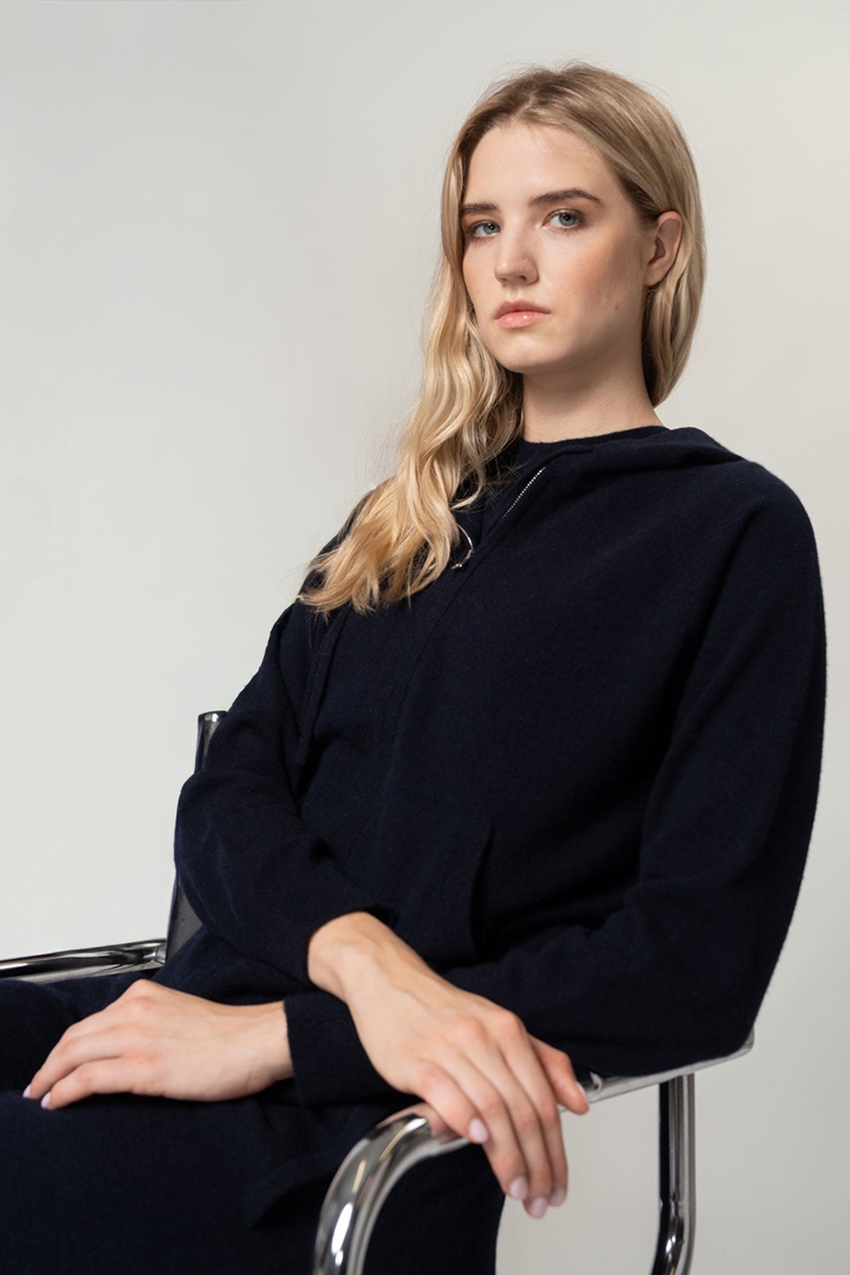 Felpa Donna con Cappuccio in Puro Cashmere Navy
