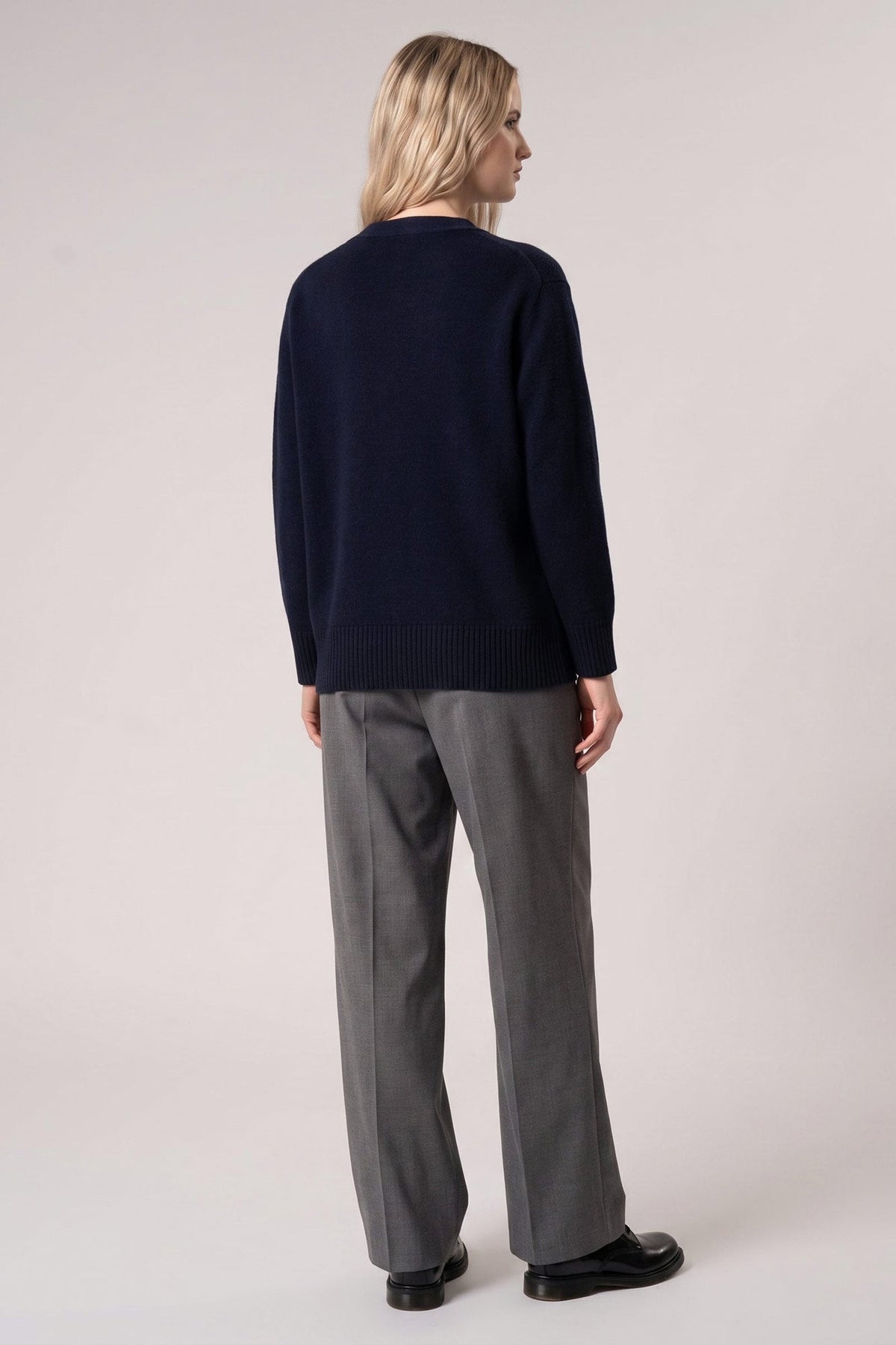 Cardigan Scollo a V in Puro Cashmere Notte