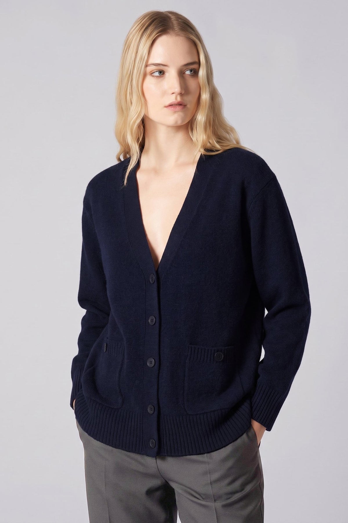 Cardigan Scollo a V in Puro Cashmere Notte