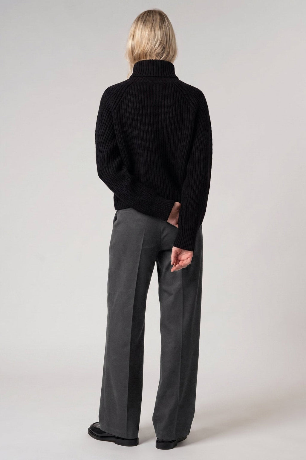 Dolcevita a Costa Inglese in Puro Cashmere Nero
