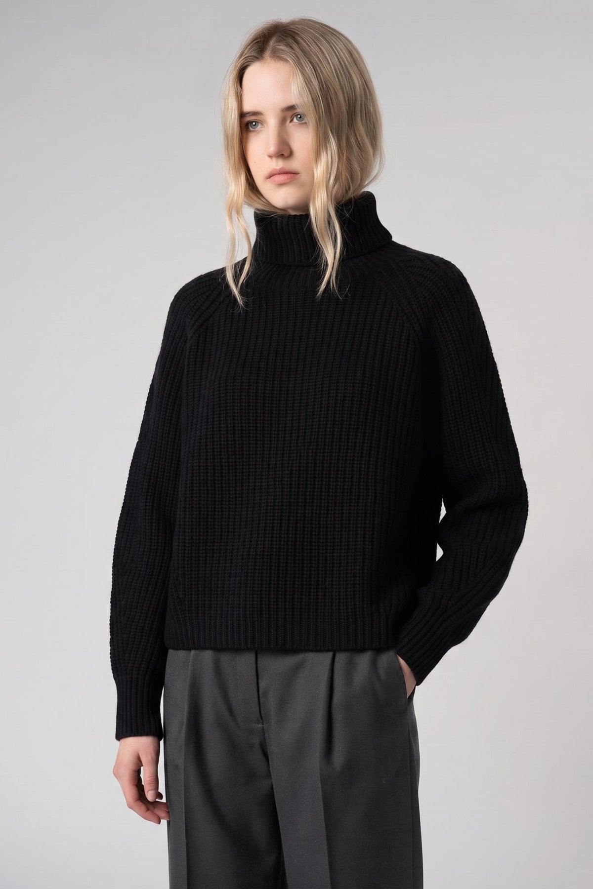 Dolcevita a Costa Inglese in Puro Cashmere Nero