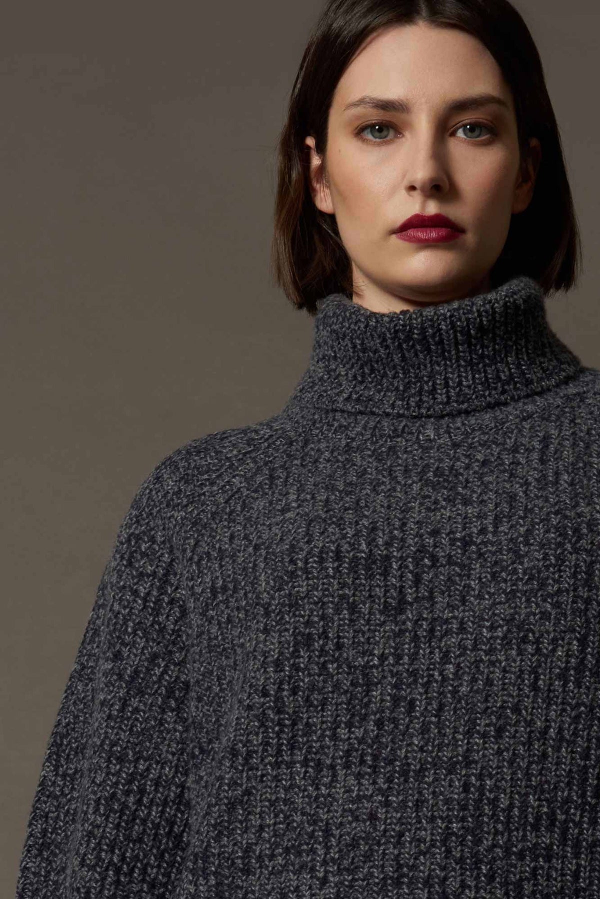 Dolcevita a Coste in Puro Cashmere Moulinè Notte