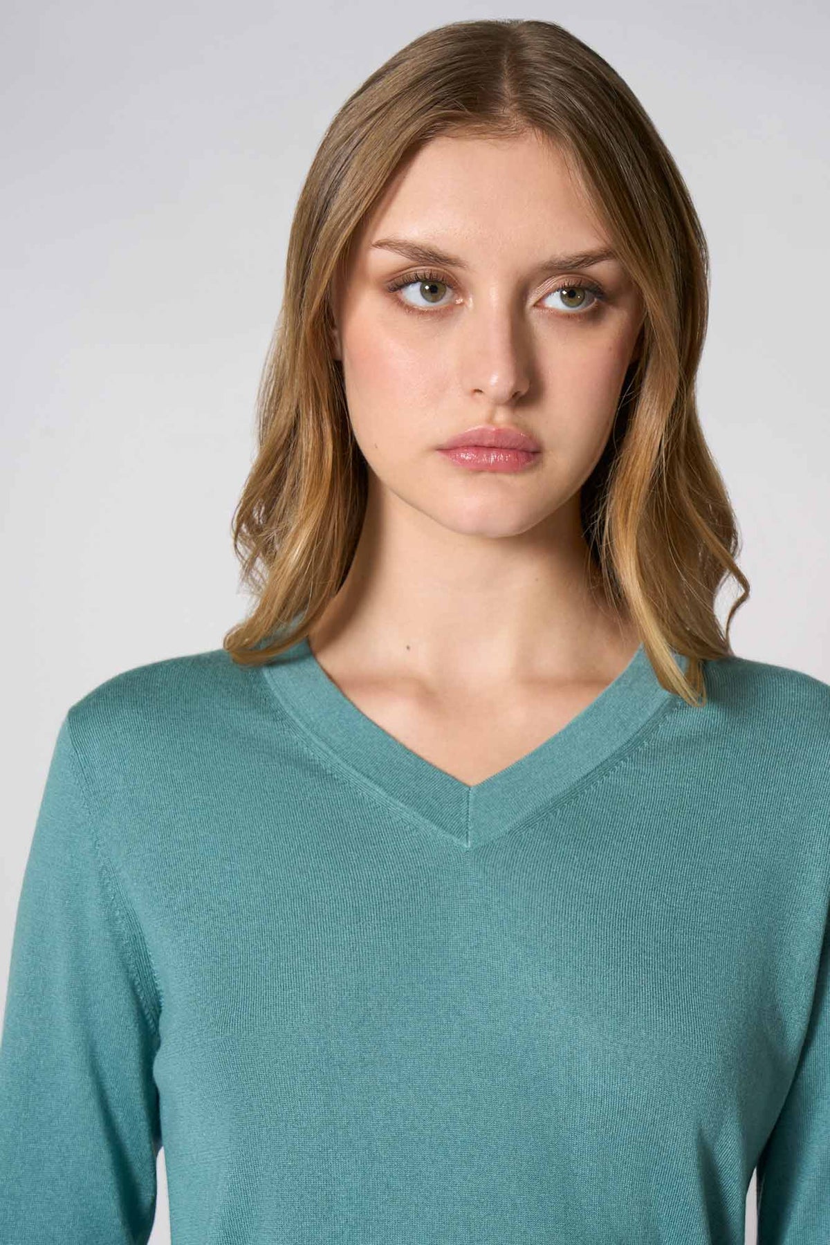 Maglia Scollo a V in Seta Cashmere Extrafine Lichene