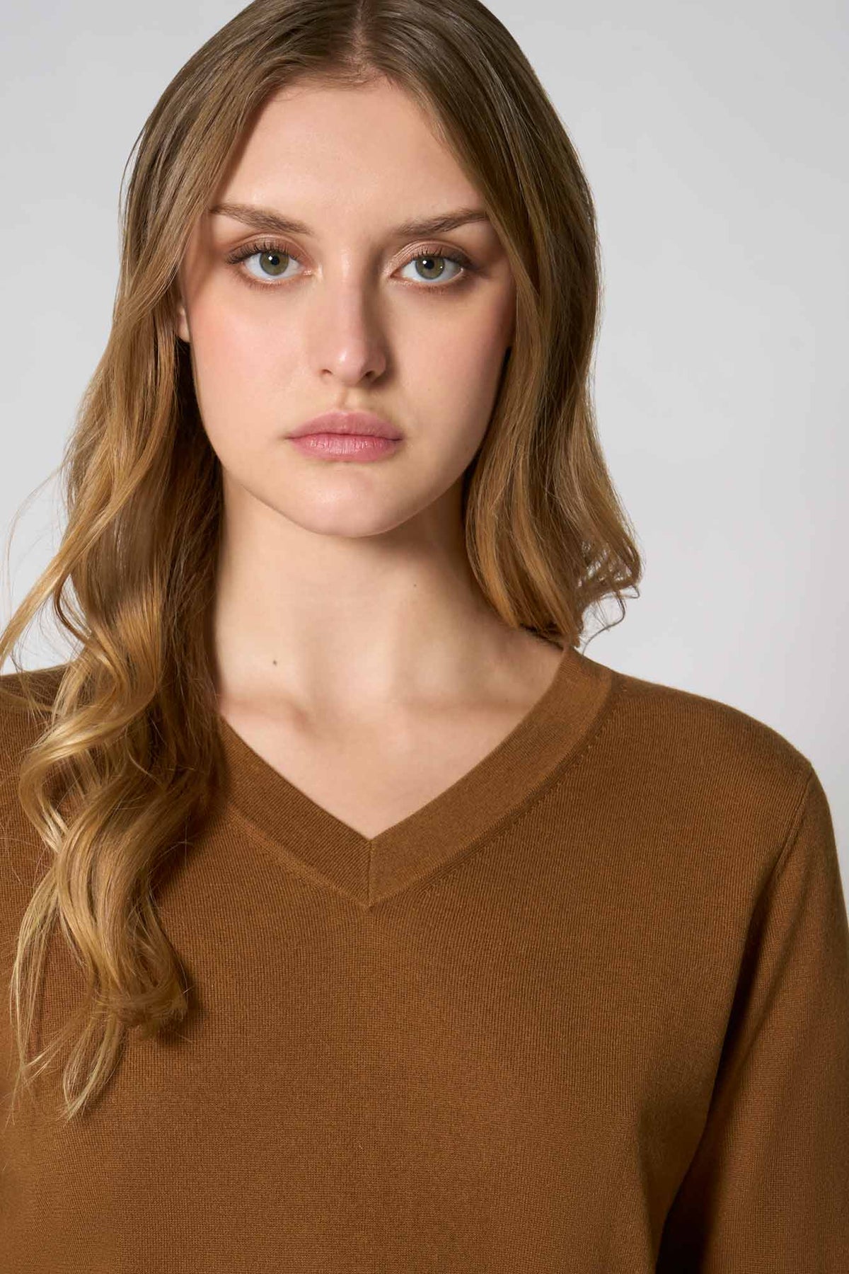 Maglia Scollo a V in Seta Cashmere Extrafine Terracotta