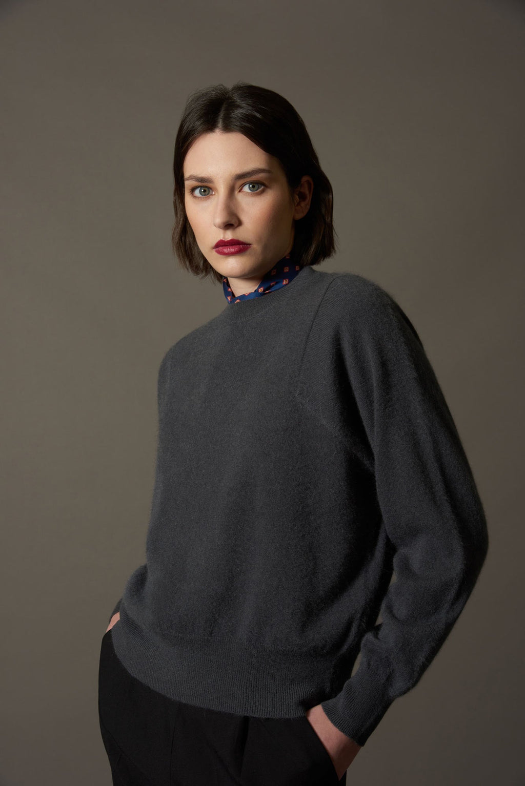 Girocollo Maniche Squadrate in Puro Cashmere Spazzolato Ardesia