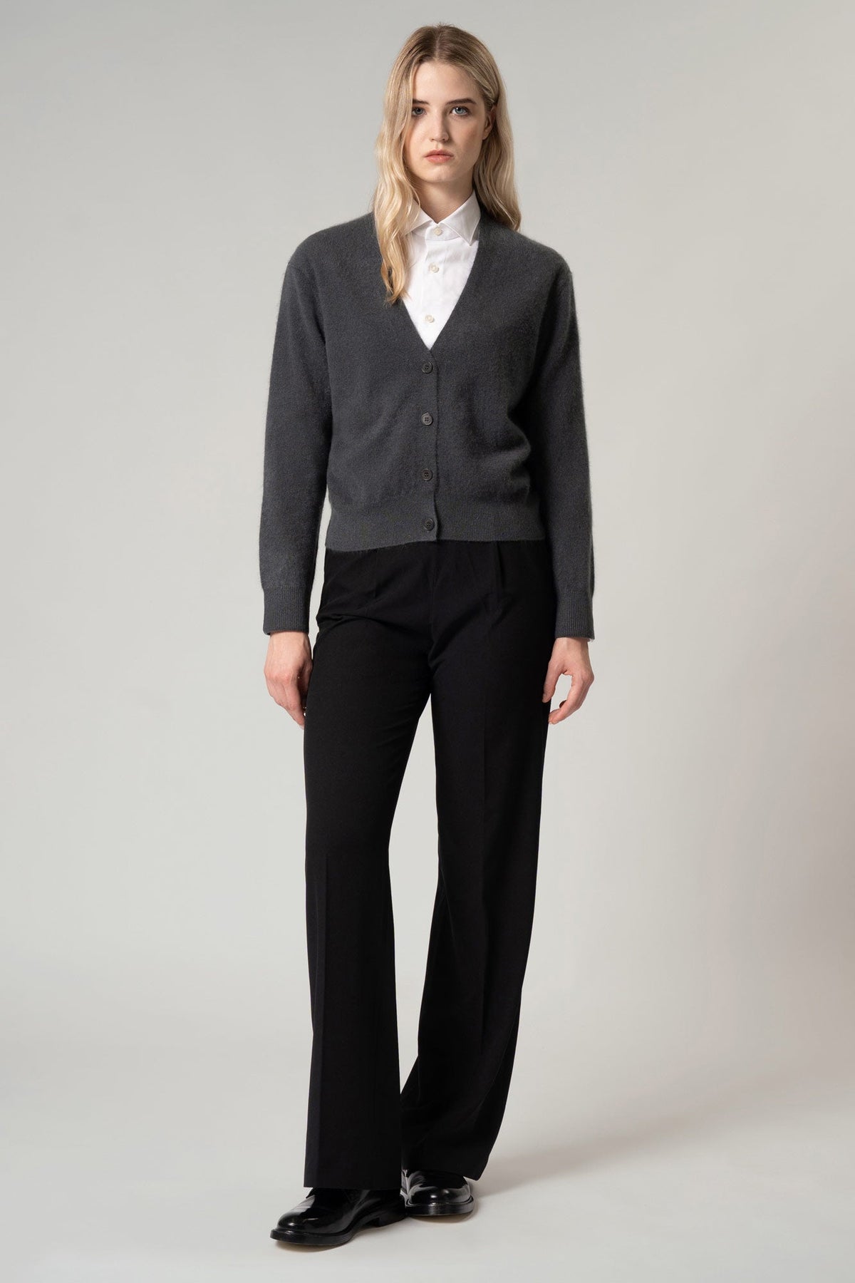 Cardigan Scollo a V in Puro Cashmere Spazzolato Ardesia