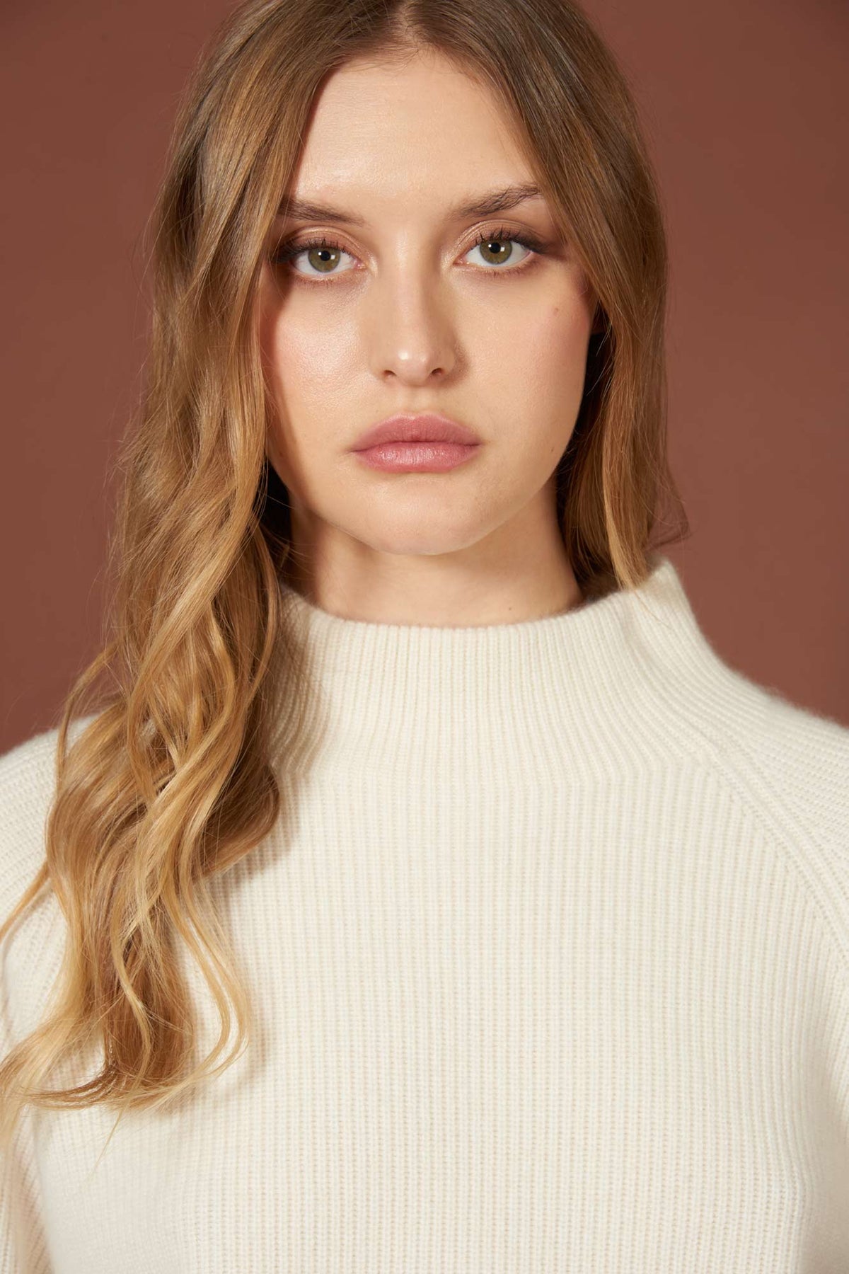 Maglia Lupetto a Costa Inglese in Puro Cashmere Latte