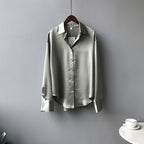 Briana - Elegante blusa in satin e seta con bottoni per donne