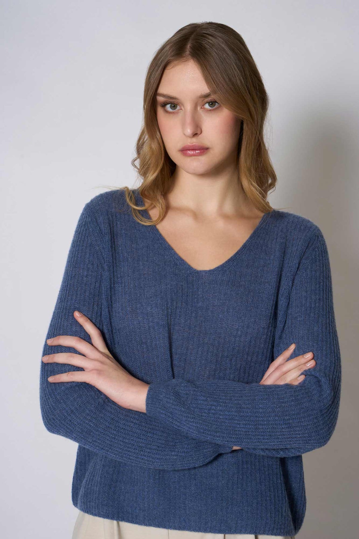 Maglia Scollo a V Costa Inglese in Puro Cashmere Denim Scuro