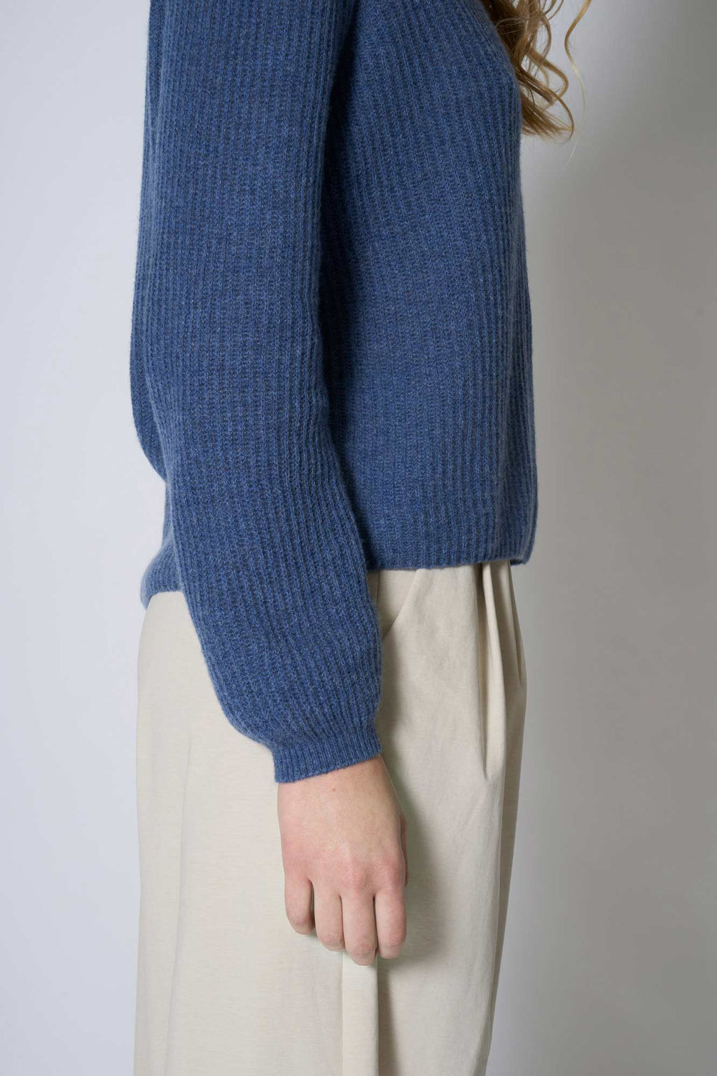 Maglia Scollo a V Costa Inglese in Puro Cashmere Denim Scuro