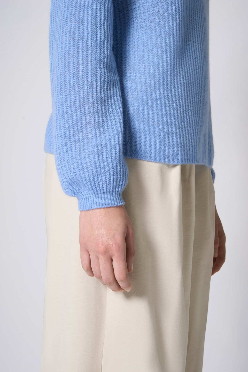 Maglia Scollo a V Costa Inglese in Puro Cashmere Cielo