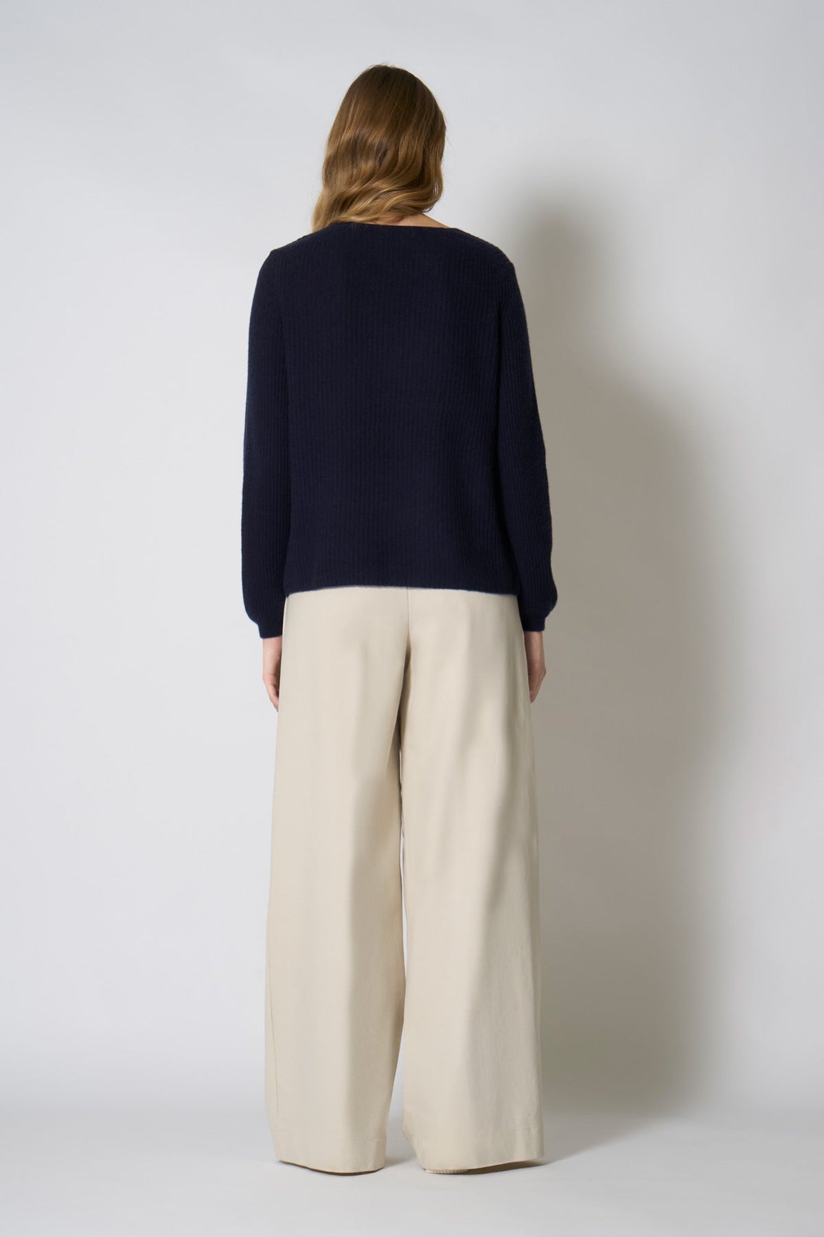 Maglia Scollo a V Costa Inglese in Puro Cashmere Blu Notte