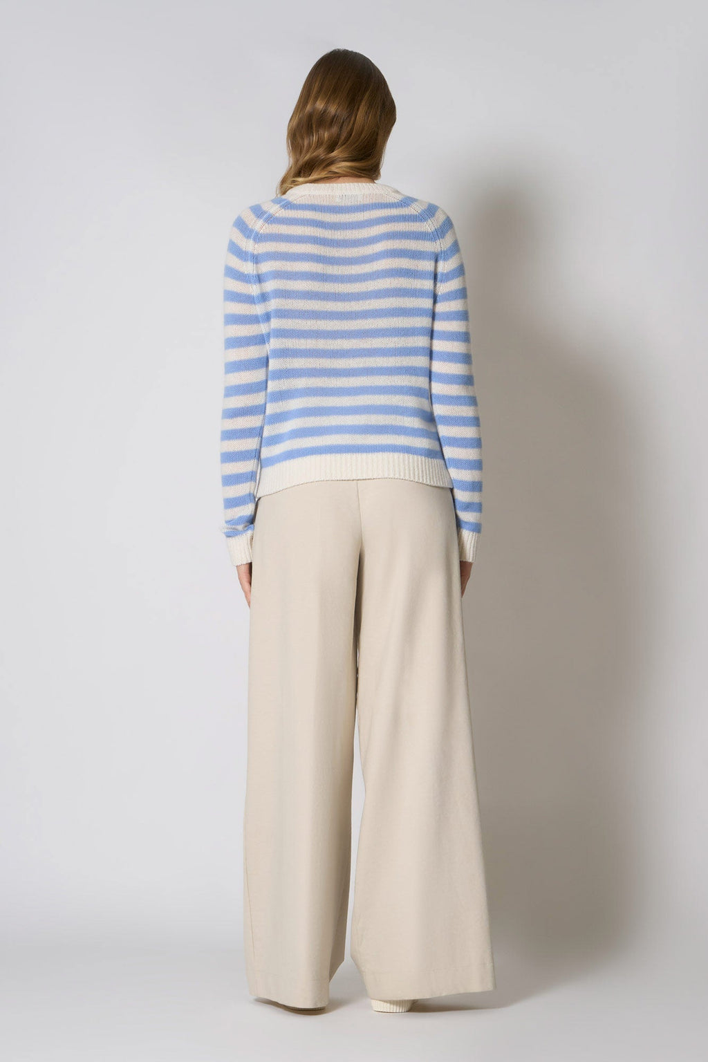 Maglia Girocollo a Righe in Puro Cashmere Cielo