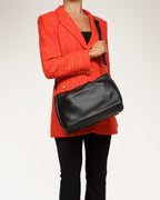 Minu Medium Black