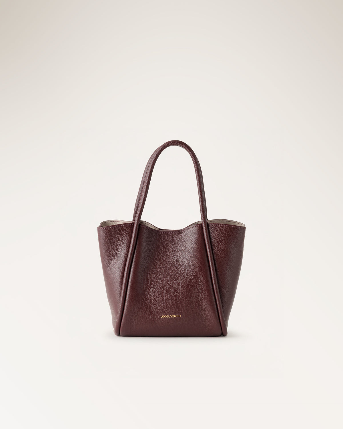 Prisca Plum