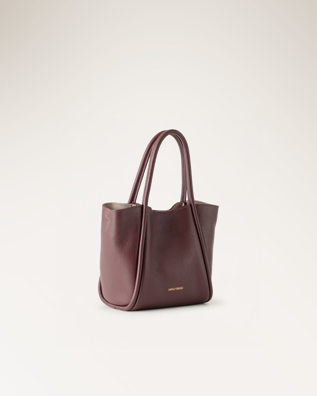 Prisca Plum