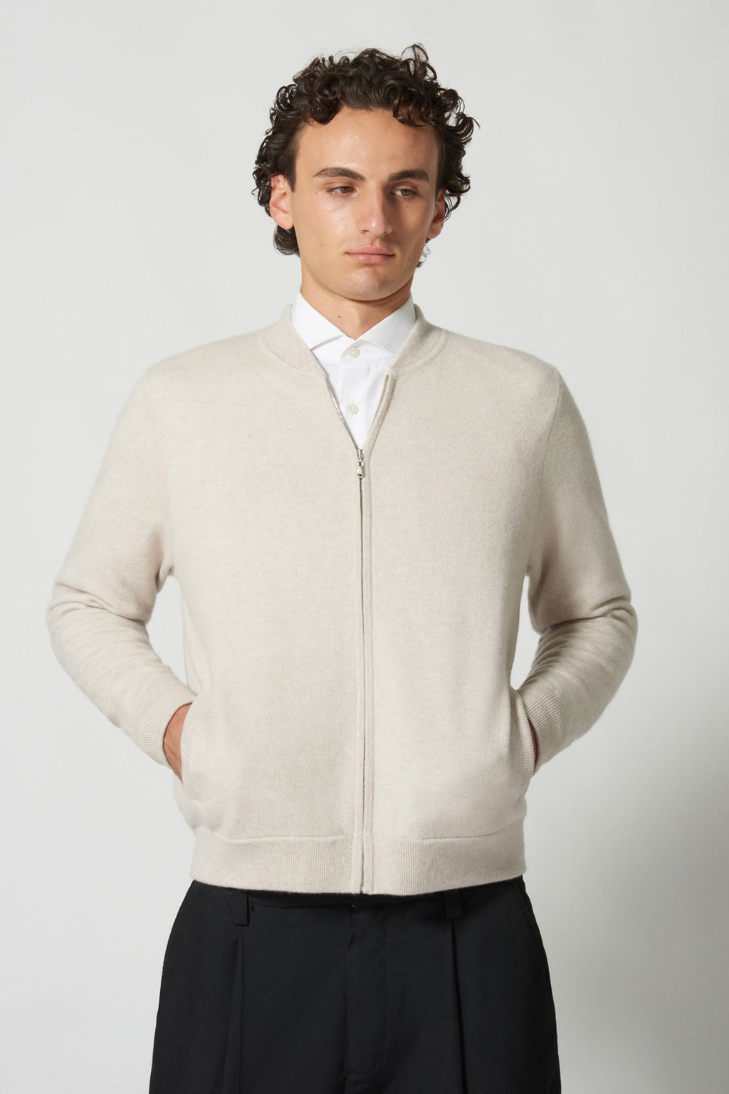 Cardigan a Bomber con Zip in Puro Cashmere Avena
