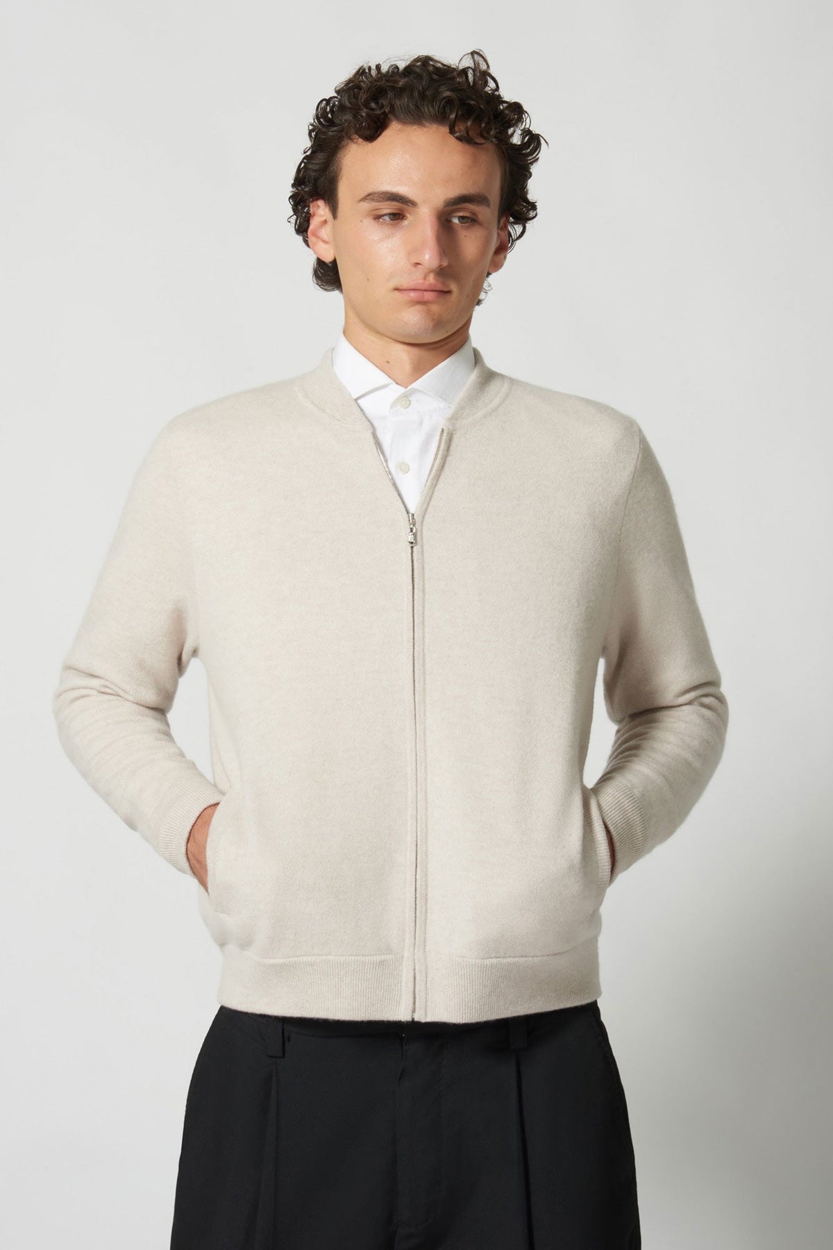 Cardigan a Bomber con Zip in Puro Cashmere Avena
