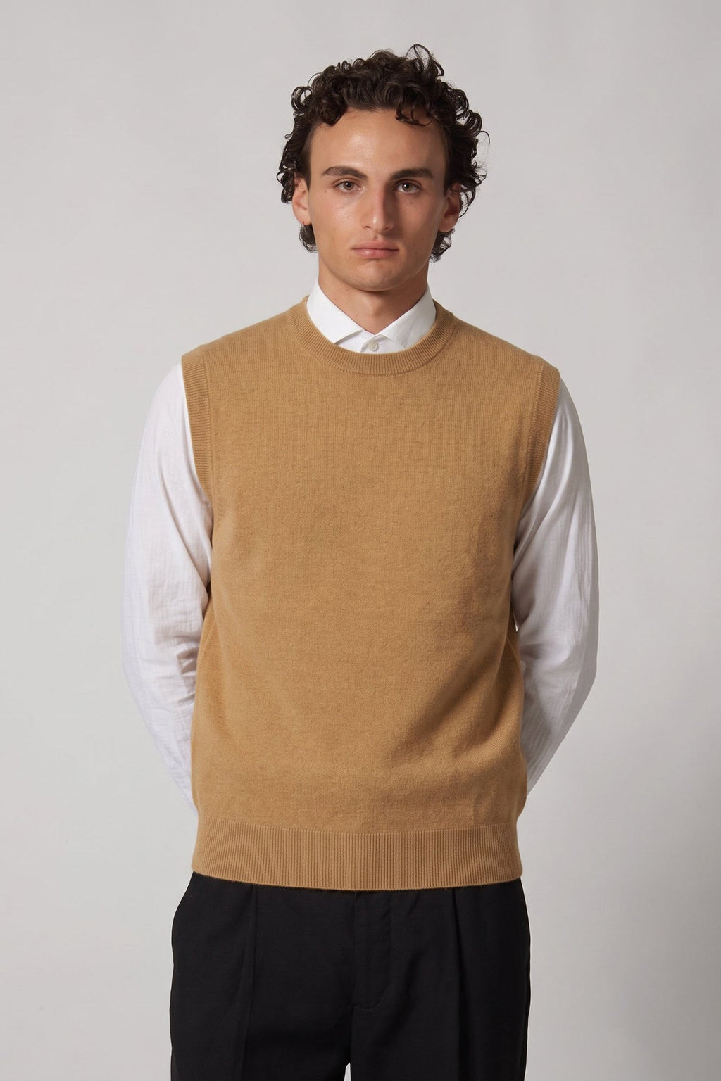 Gilet Girocollo in Puro Cashmere Cammello