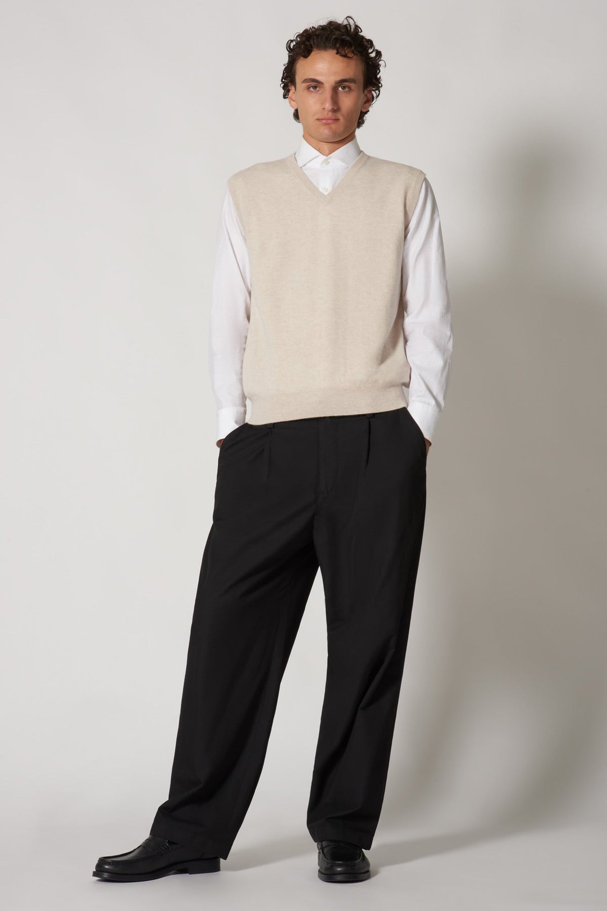 Gilet Scollo a V in Puro Cashmere Avena