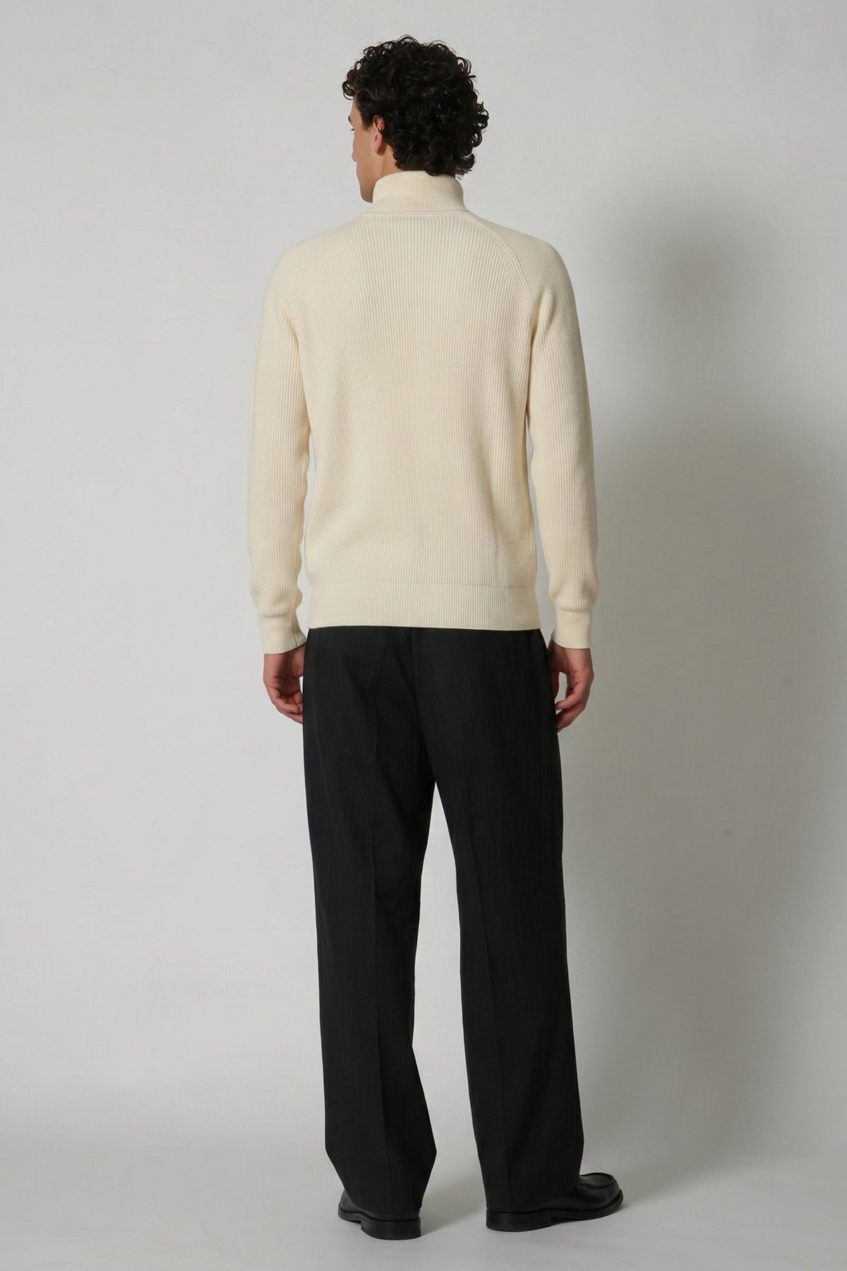 Cardigan con Zip a Costa Inglese in Puro Cashmere Latte