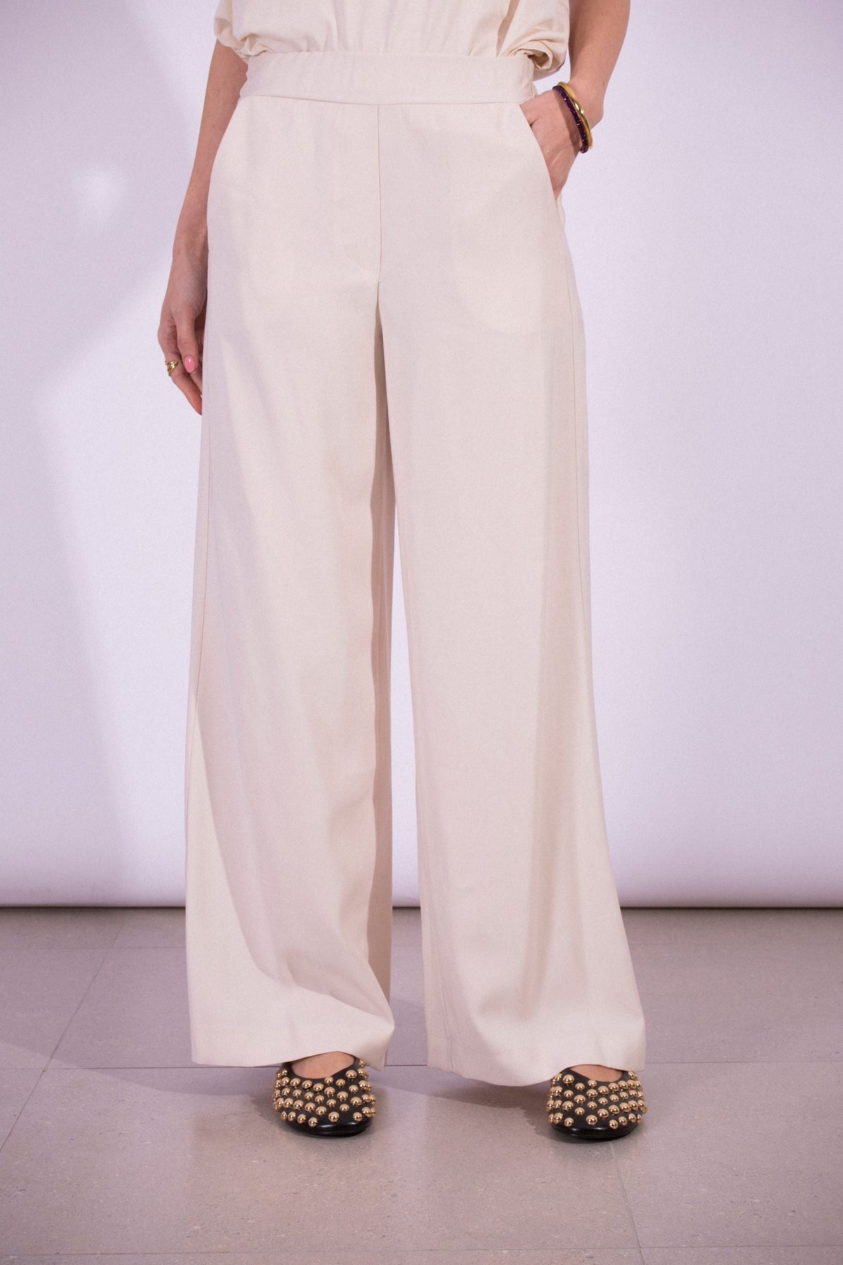 SOKO NI INAI PANTALONE