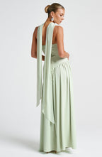 Elara™ | Abito Maxi Scultoreo con Scollo Halter e Spacco Profondo