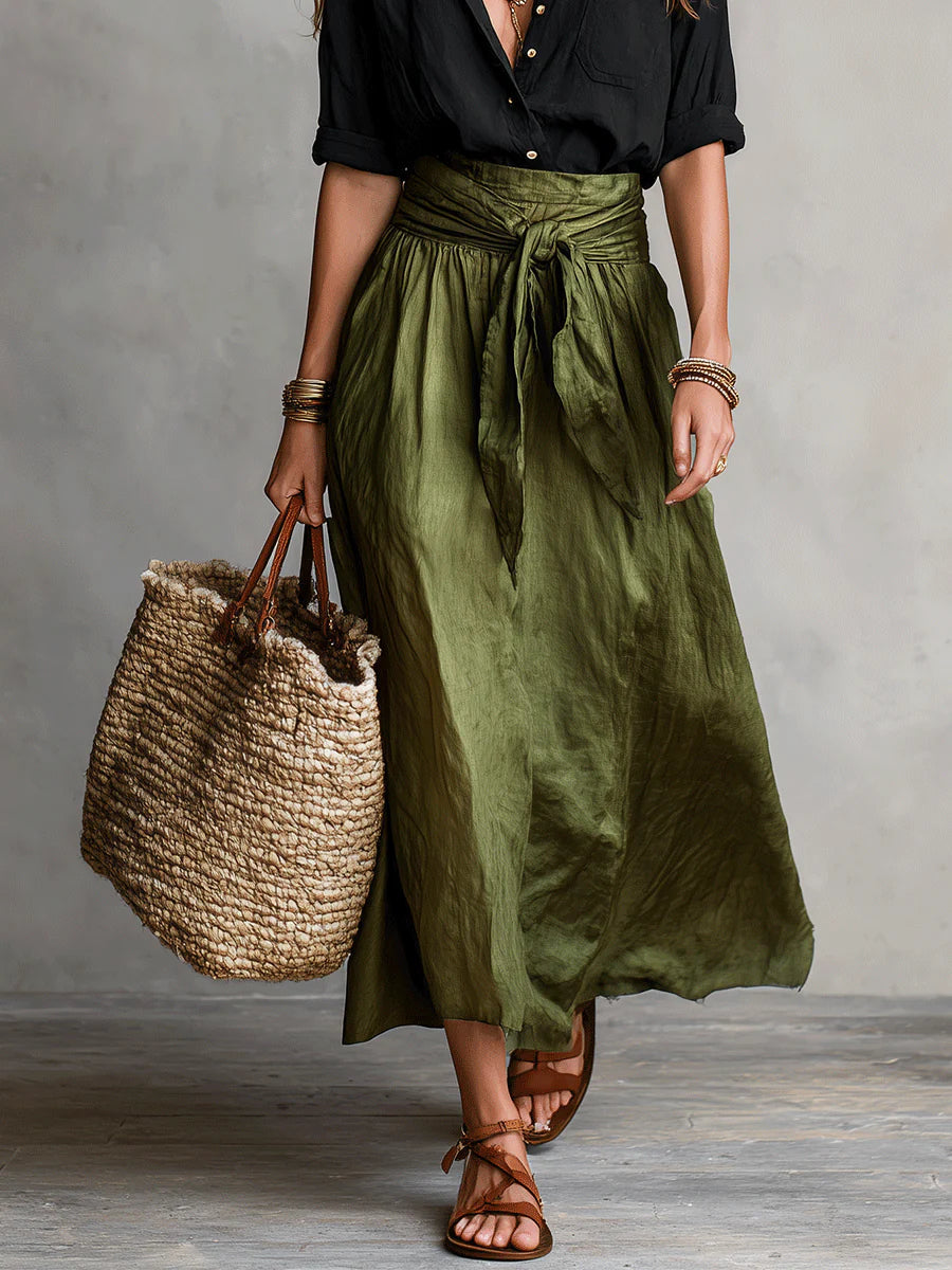 Landegarda | Completo con Camicia Nera e Gonna Lunga Verde Oliva